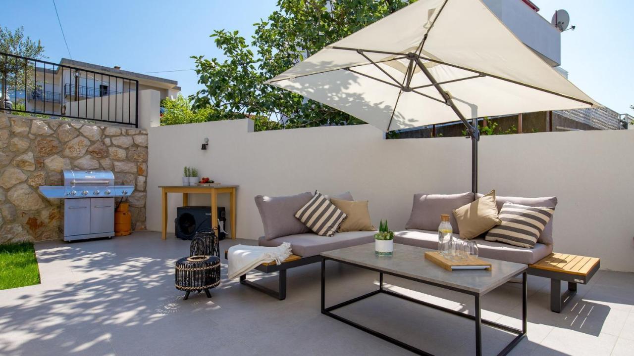 Apartments Villa Frankola With Swimming Pool Crikvenica Luaran gambar