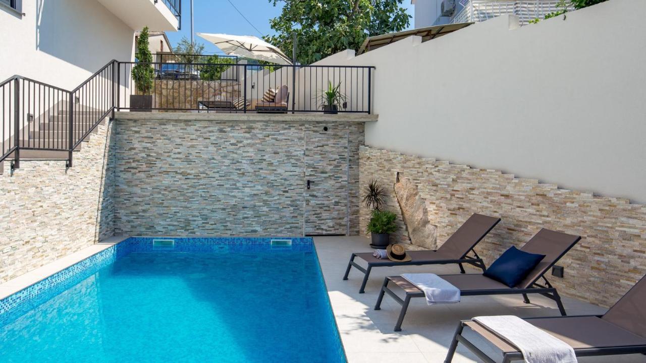 Apartments Villa Frankola With Swimming Pool Crikvenica Luaran gambar
