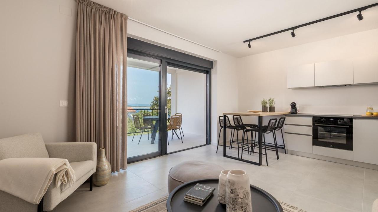 Apartments Villa Frankola With Swimming Pool Crikvenica Luaran gambar