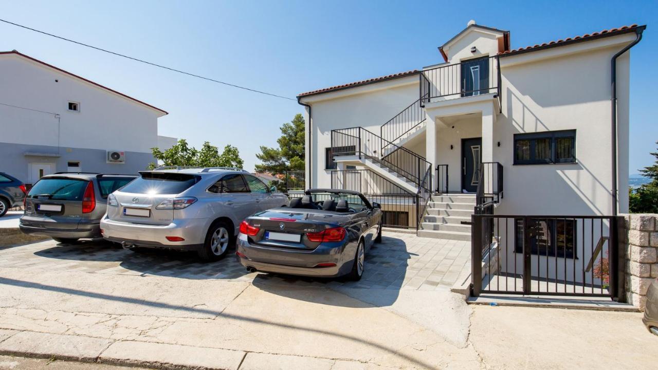 Apartments Villa Frankola With Swimming Pool Crikvenica Luaran gambar