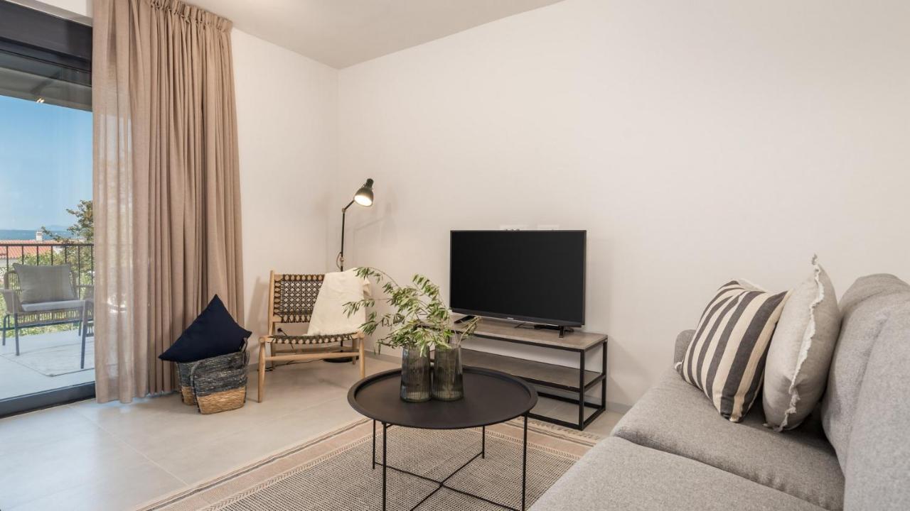 Apartments Villa Frankola With Swimming Pool Crikvenica Luaran gambar