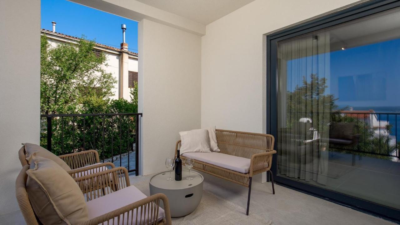 Apartments Villa Frankola With Swimming Pool Crikvenica Luaran gambar